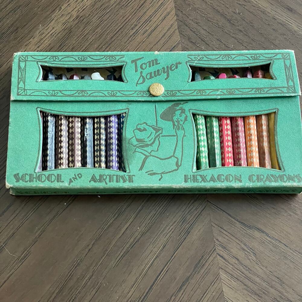 Tom Sawyer Hexagon Crayons Vintage 1933 School & Artist in Box Case READ